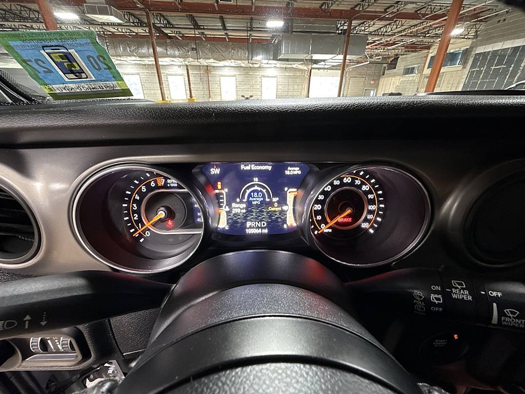 Thumbnail: 2018 Jeep Wrangler - 32