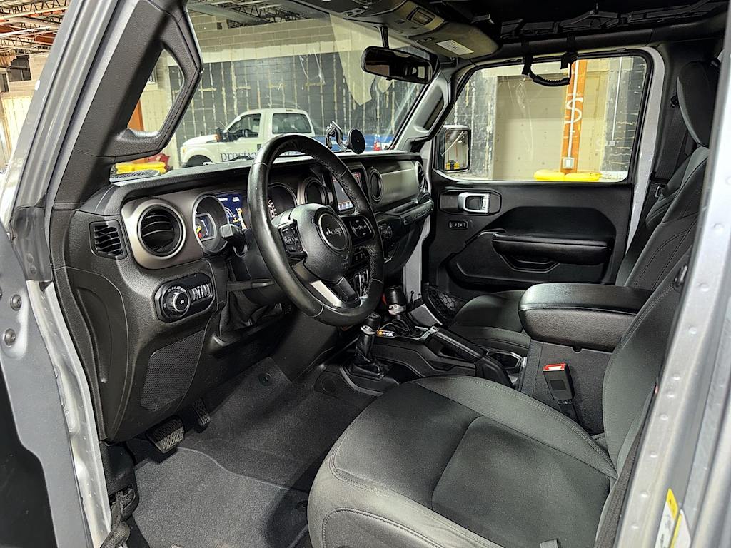 Thumbnail: 2018 Jeep Wrangler - 30
