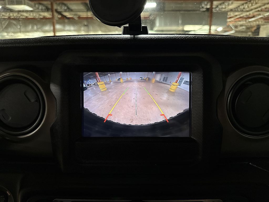 Thumbnail: 2018 Jeep Wrangler - 26