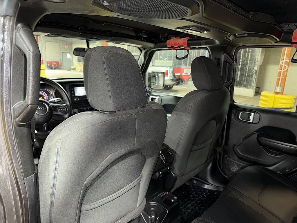 Thumbnail: 2018 Jeep Wrangler - 9