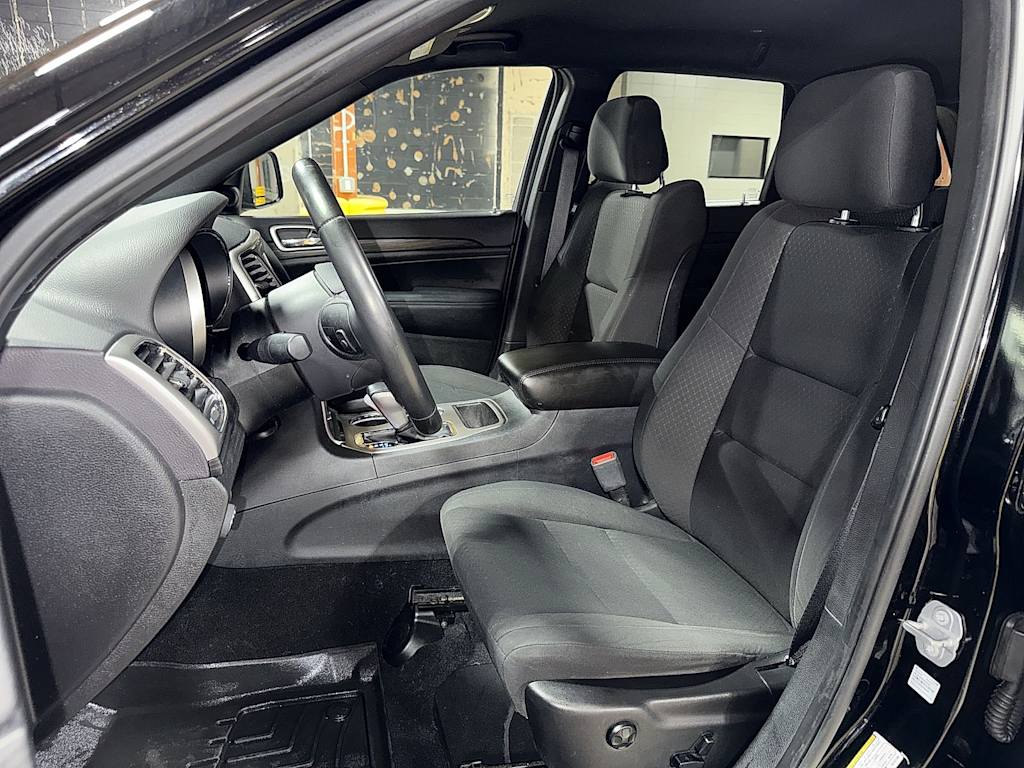 Thumbnail: 2019 Jeep Grand Cherokee - 9