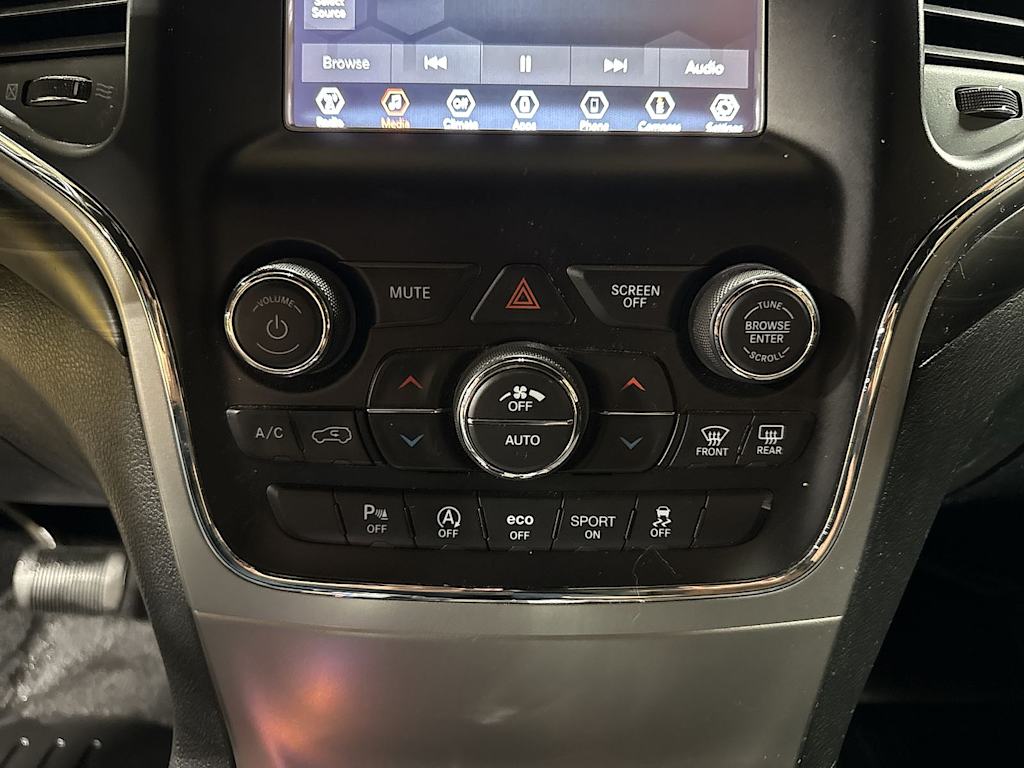 Thumbnail: 2019 Jeep Grand Cherokee - 25