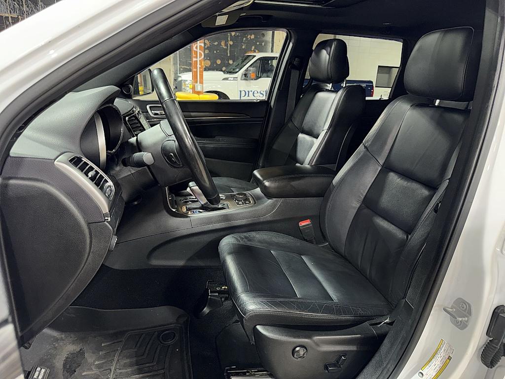 Thumbnail: 2019 Jeep Grand Cherokee - 9
