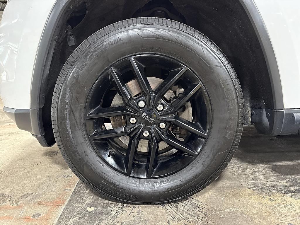 Thumbnail: 2019 Jeep Grand Cherokee - 7
