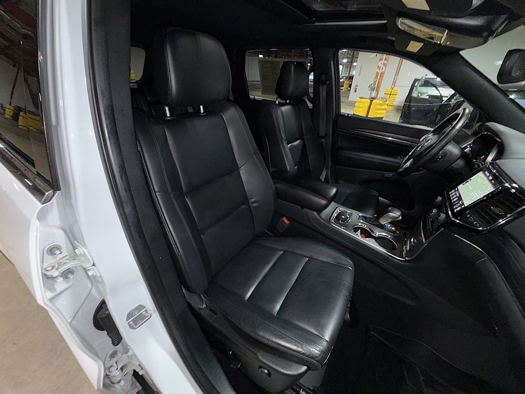 Thumbnail: 2019 Jeep Grand Cherokee - 10