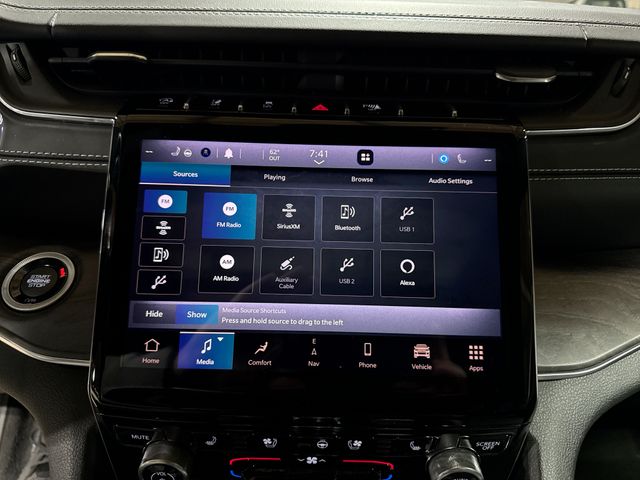 Thumbnail: 2021 Jeep Grand Cherokee L - 25