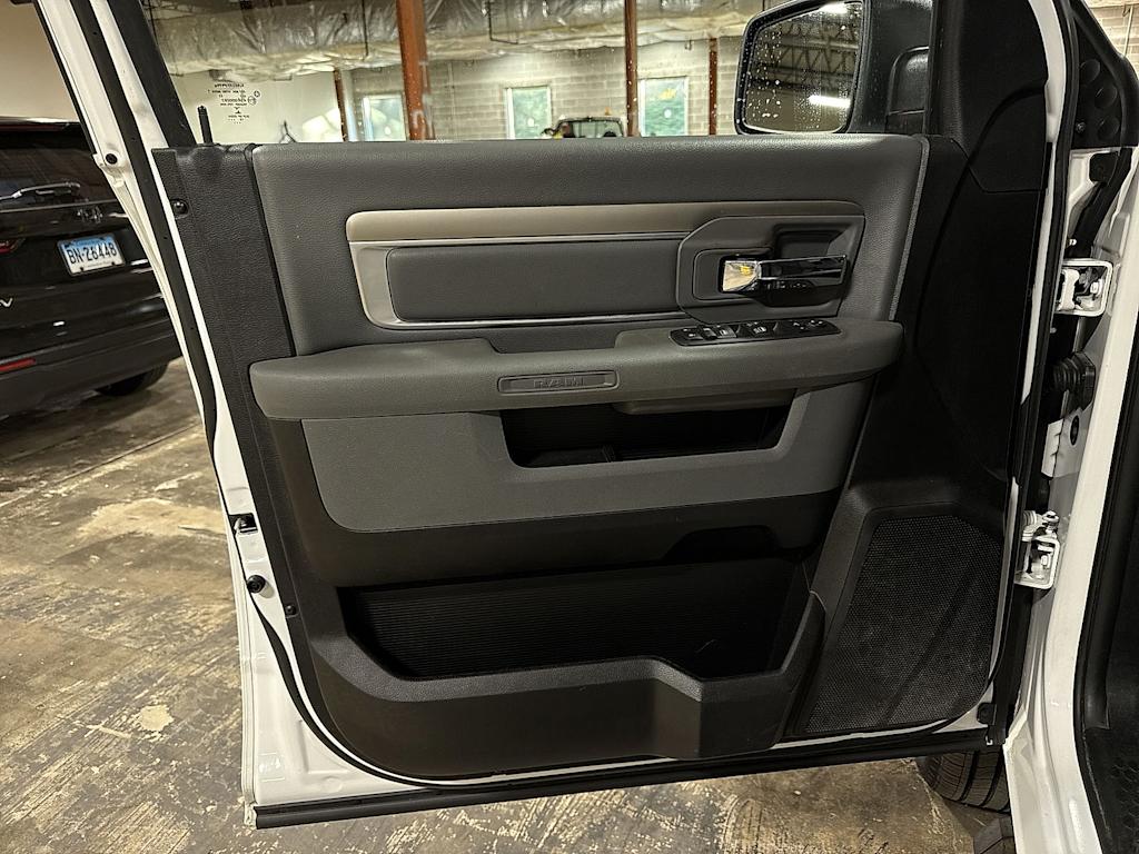 Thumbnail: 2019 RAM 1500 - 32