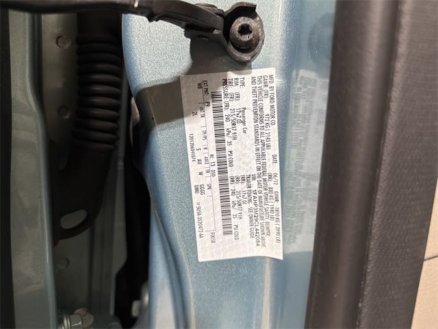 2012 Ford Focus SEL 22