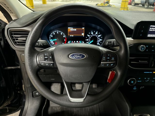 Thumbnail: 2021 Ford Escape - 2