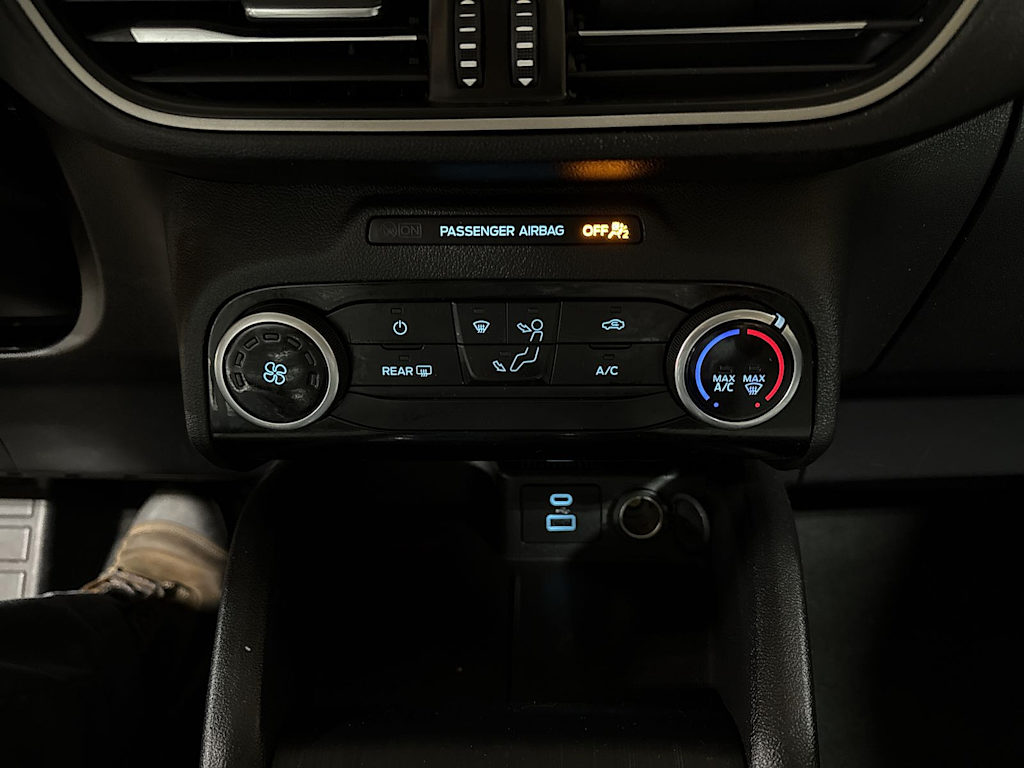 Thumbnail: 2022 Ford Escape - 22