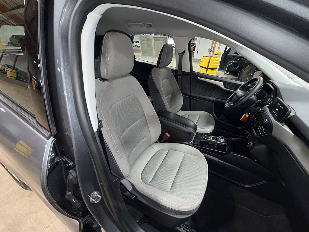 Thumbnail: 2022 Ford Escape - 9