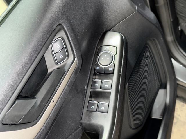 Thumbnail: 2022 Ford Escape - 26
