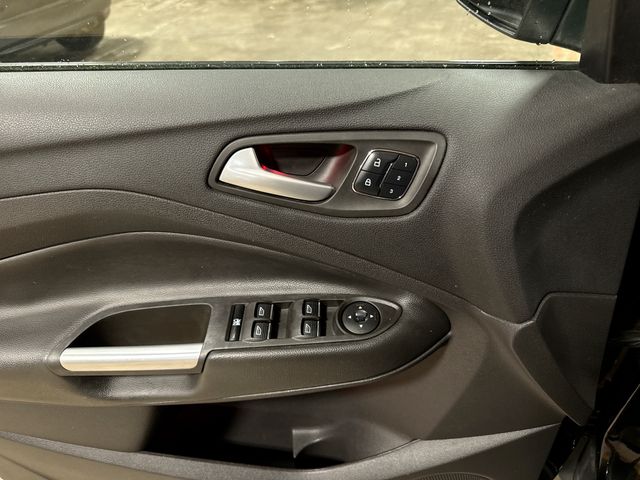 Thumbnail: 2016 Ford Escape - 47