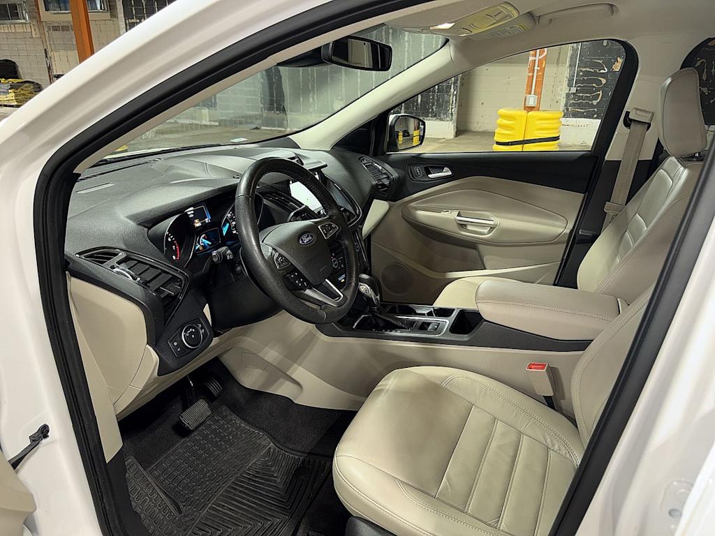 Thumbnail: 2018 Ford Escape - 32