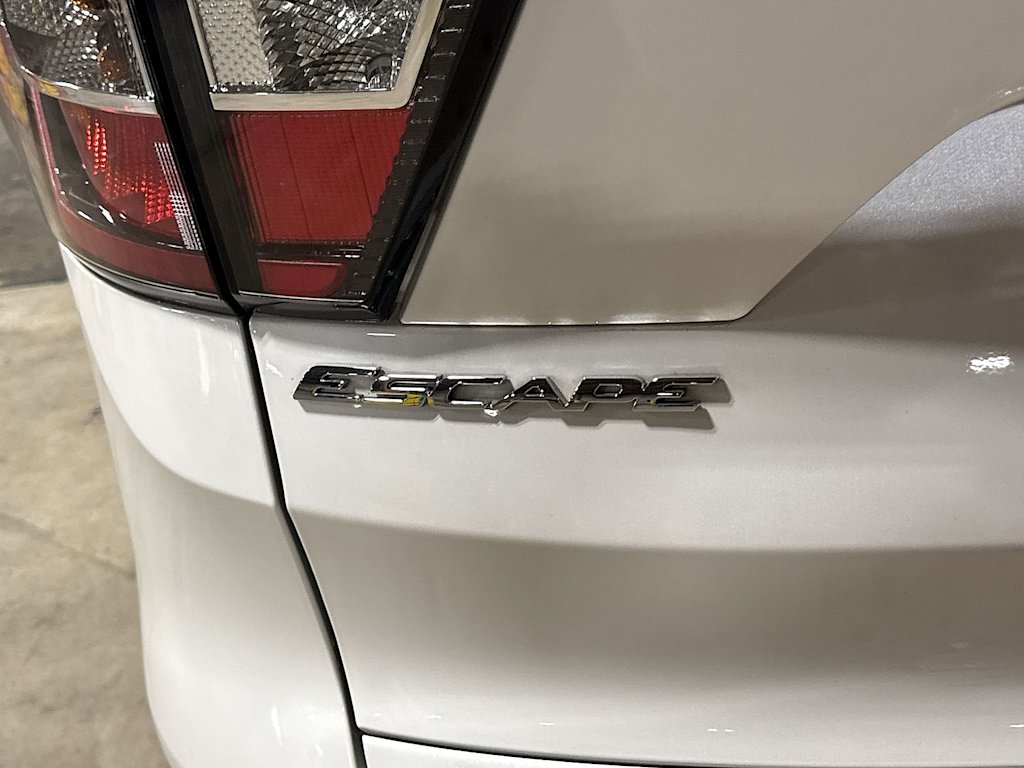 Thumbnail: 2018 Ford Escape - 5