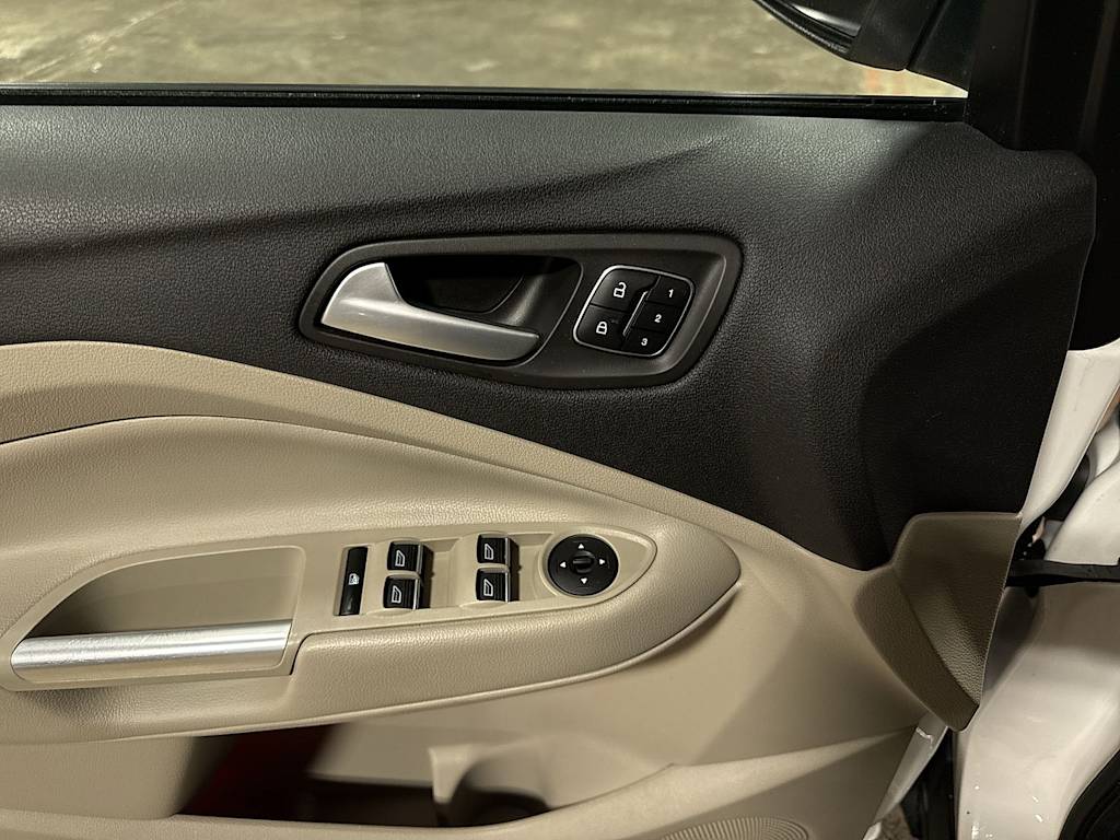 Thumbnail: 2018 Ford Escape - 26