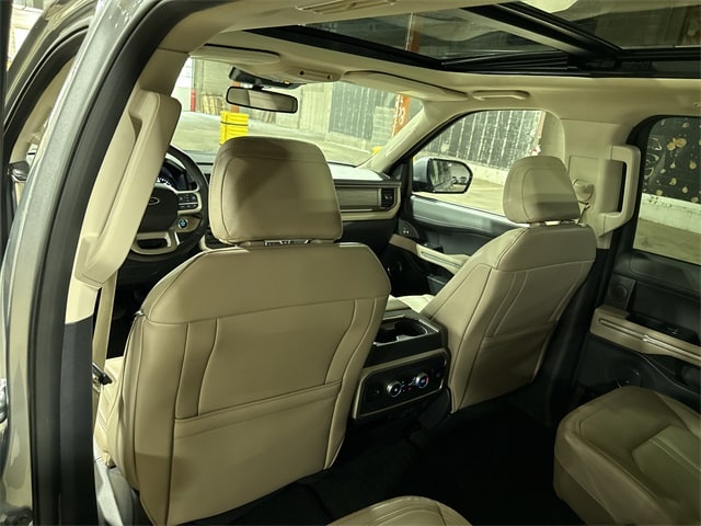 2023 Ford Expedition Limited 33