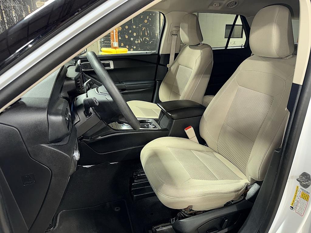 Thumbnail: 2021 Ford Explorer - 10