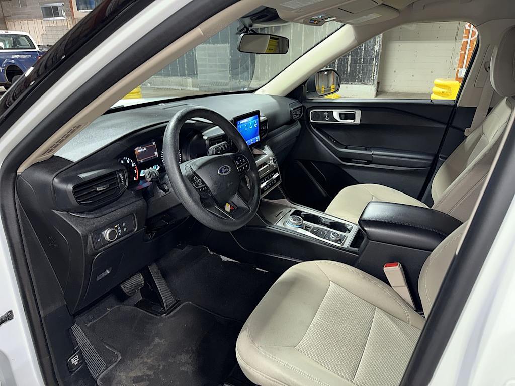 Thumbnail: 2021 Ford Explorer - 9