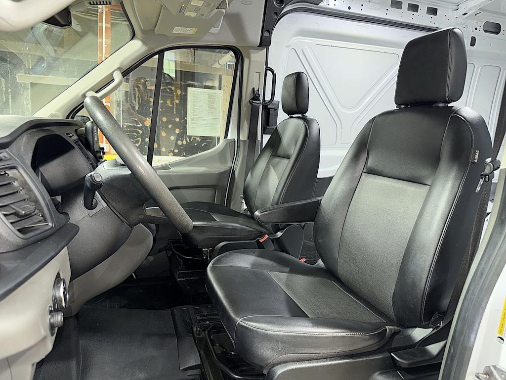 Thumbnail: 2022 Ford Transit Series - 9