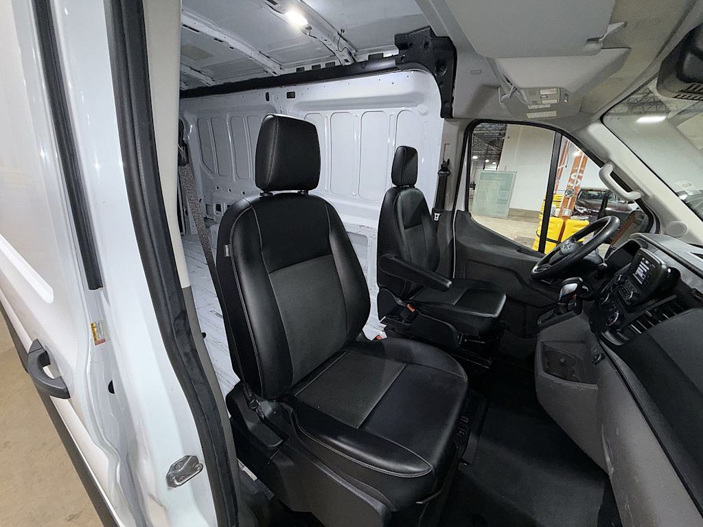 Thumbnail: 2022 Ford Transit Series - 10