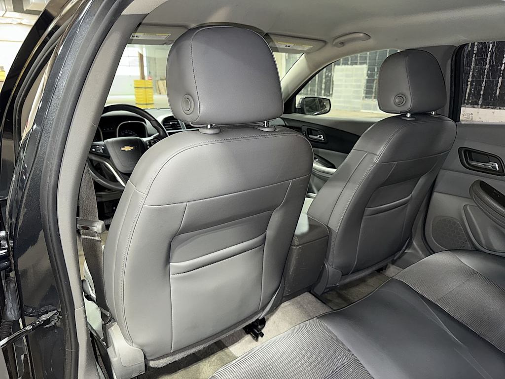 Thumbnail: 2015 Chevrolet Malibu - 26