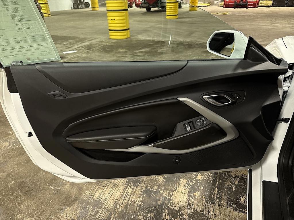 Thumbnail: 2023 Chevrolet Camaro - 26