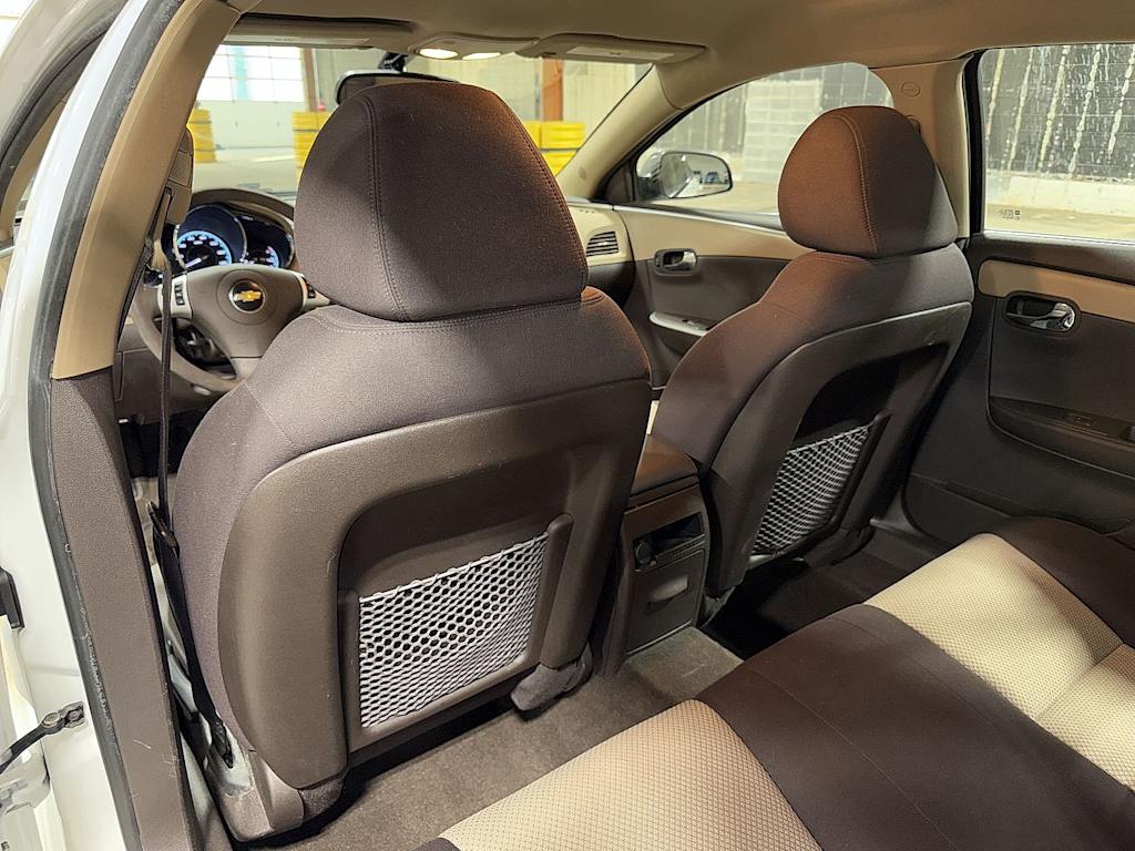 Thumbnail: 2010 Chevrolet Malibu - 27