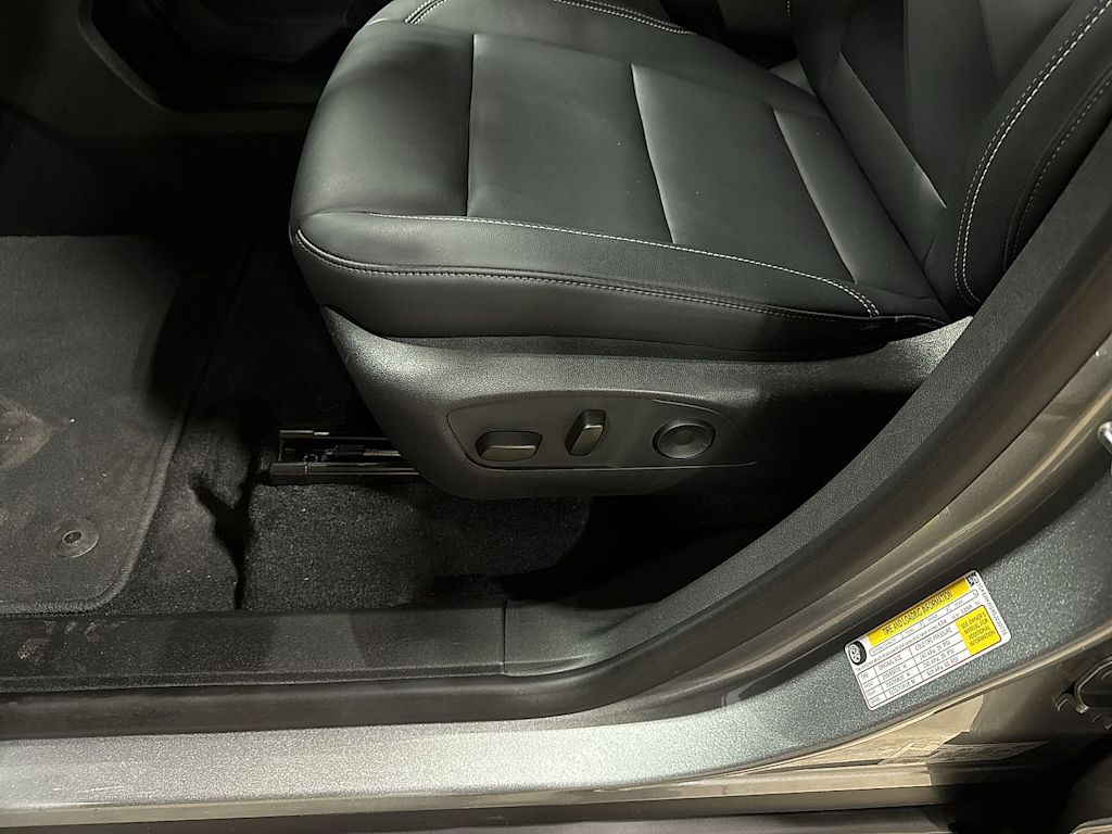 Thumbnail: 2025 GMC Acadia - 26