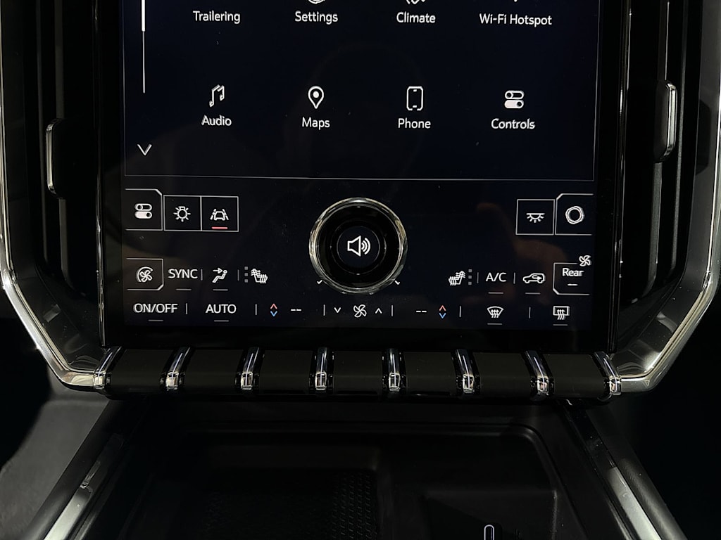 Thumbnail: 2025 GMC Acadia - 24