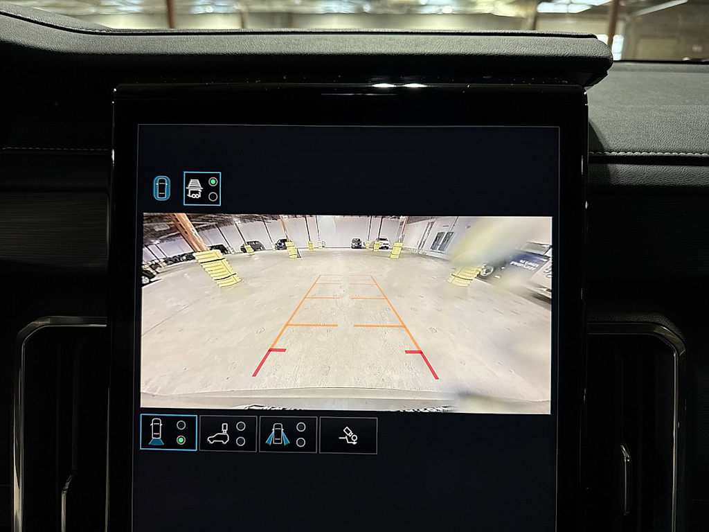 Thumbnail: 2025 GMC Acadia - 27