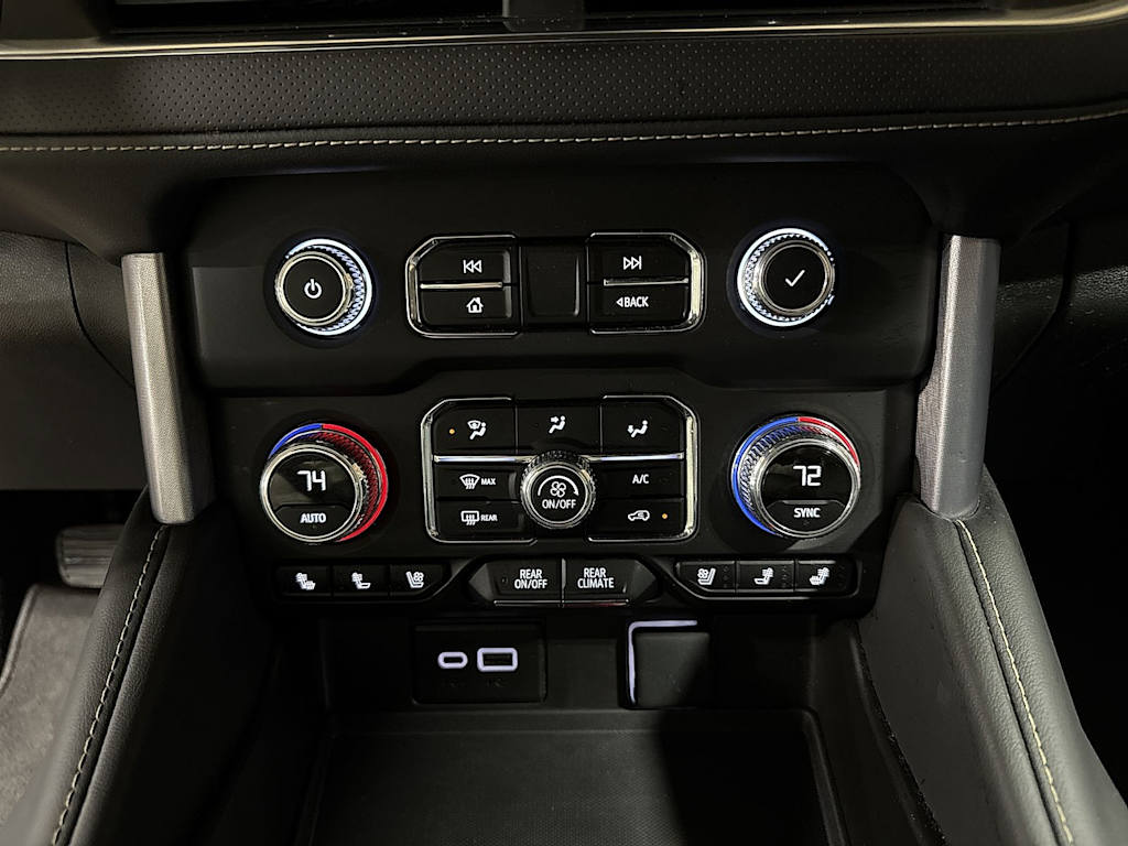 Thumbnail: 2024 GMC Yukon - 24