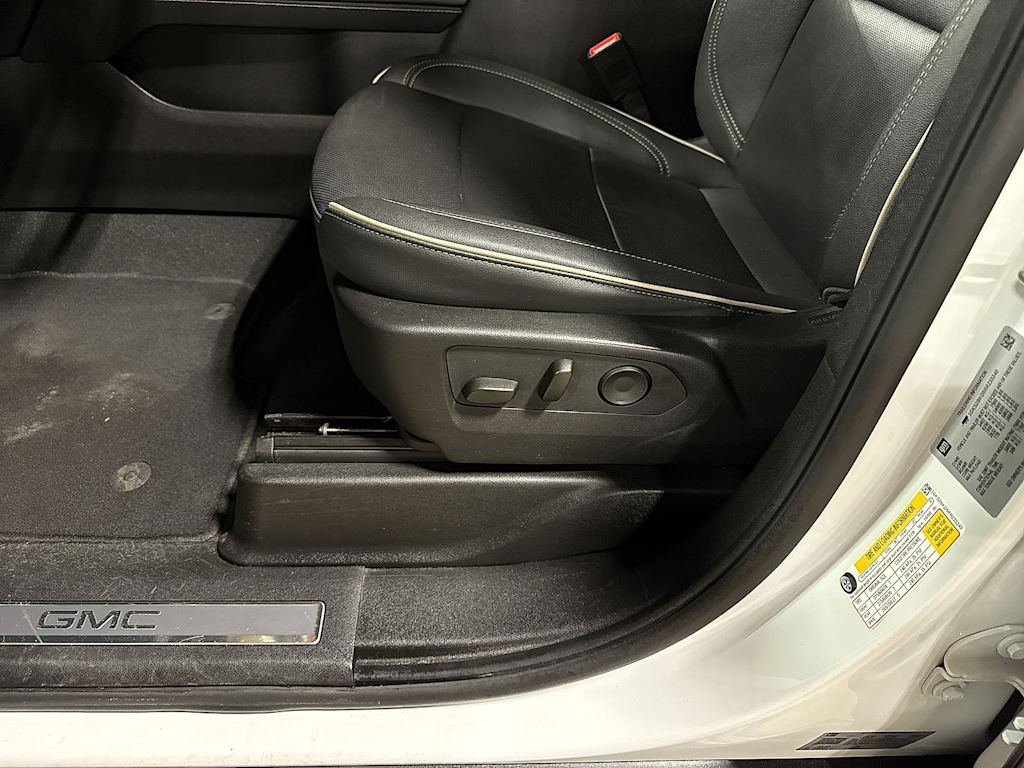 Thumbnail: 2024 GMC Yukon - 26