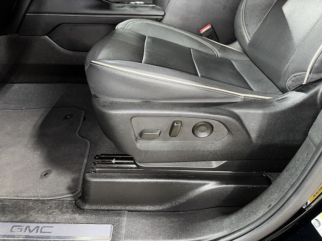 Thumbnail: 2023 GMC Yukon - 27