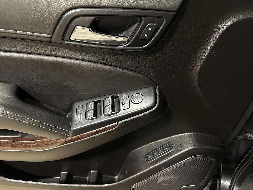 Thumbnail: 2020 GMC Yukon XL - 26