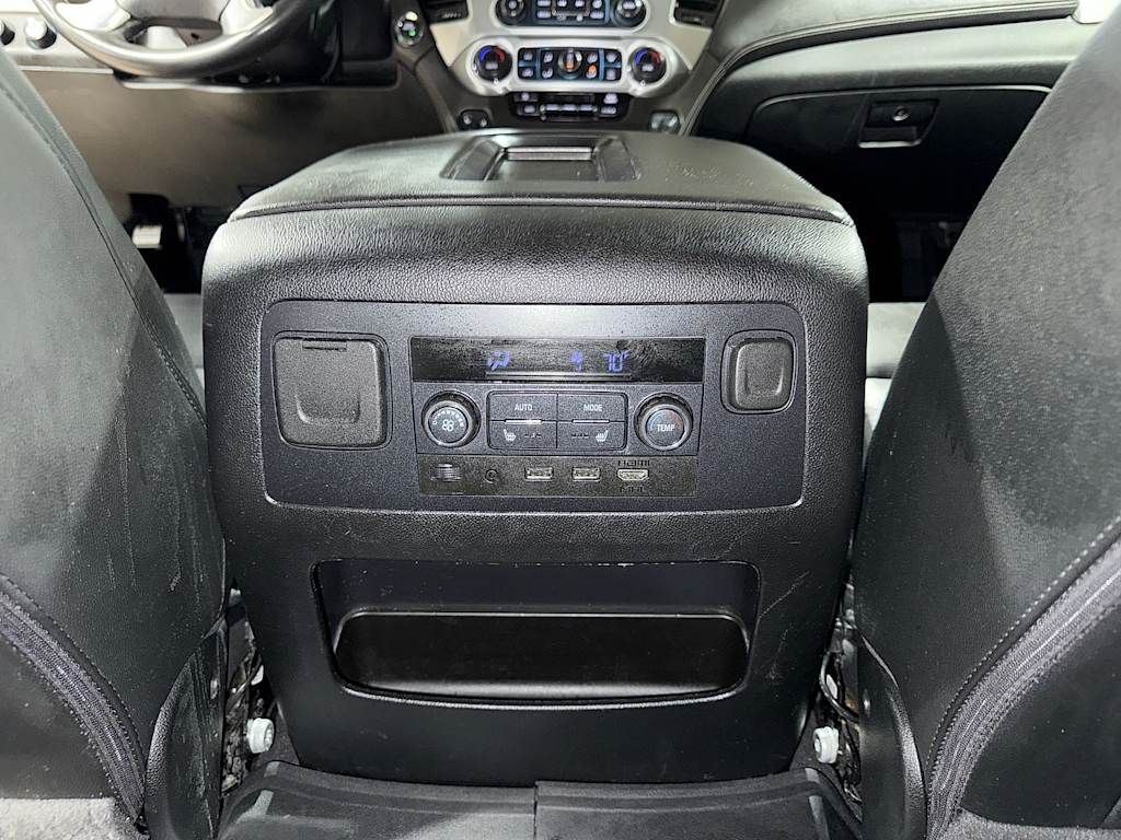 Thumbnail: 2020 GMC Yukon XL - 32