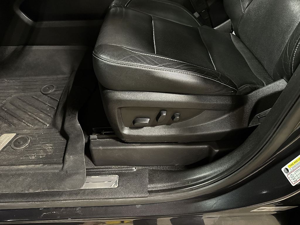 Thumbnail: 2020 GMC Yukon XL - 27