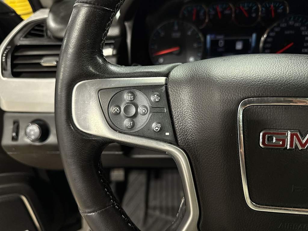 Thumbnail: 2020 GMC Yukon XL - 36