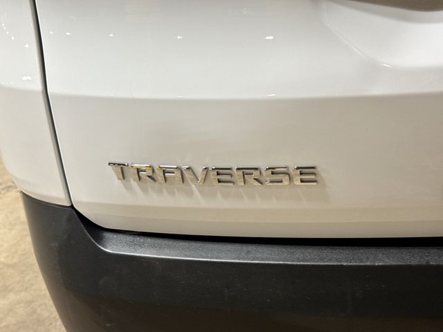 Thumbnail: 2023 Chevrolet Traverse - 6
