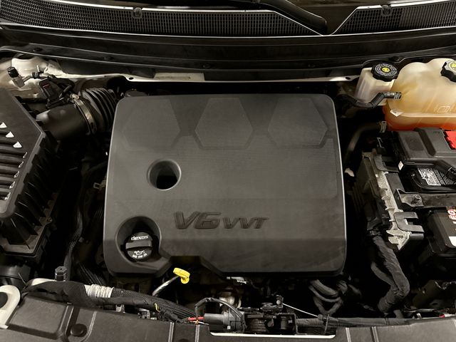 Thumbnail: 2023 Chevrolet Traverse - 8