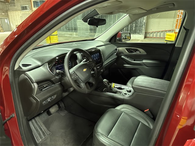 2021 Chevrolet Traverse LT 9