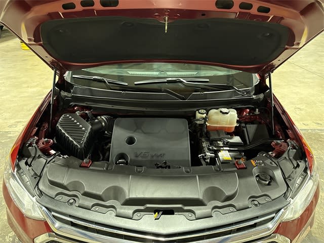 2021 Chevrolet Traverse LT 8