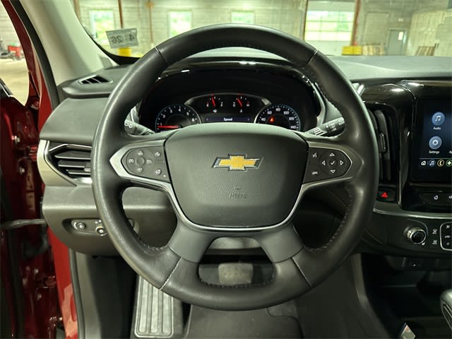 2021 Chevrolet Traverse LT 2