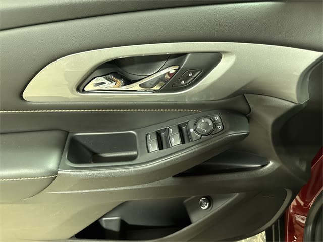 2021 Chevrolet Traverse LT 27