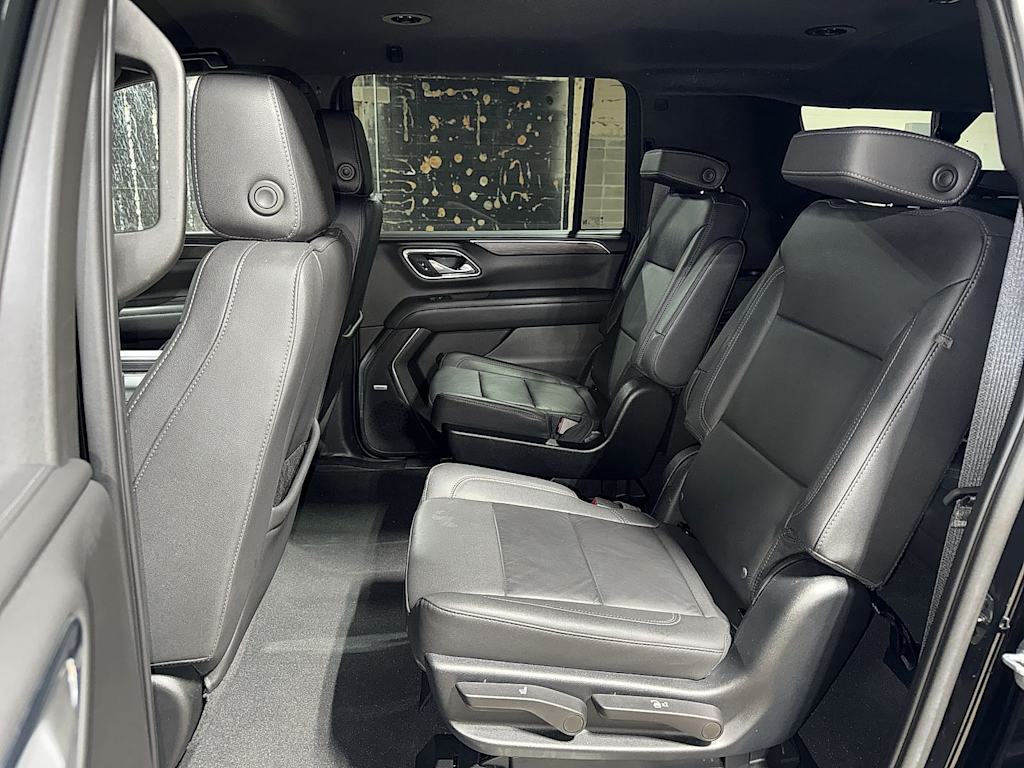 Thumbnail: 2023 Chevrolet Suburban - 11