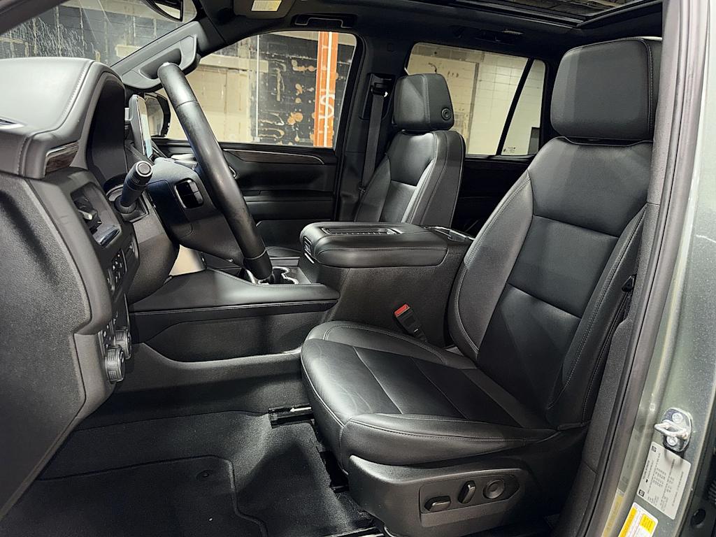 Thumbnail: 2023 Chevrolet Tahoe - 10