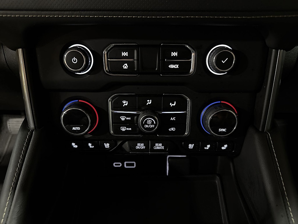Thumbnail: 2024 Chevrolet Tahoe - 27