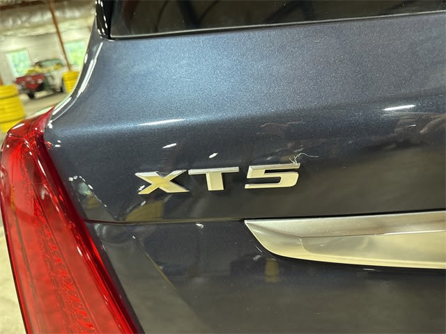 Thumbnail: 2019 Cadillac XT5 - 6