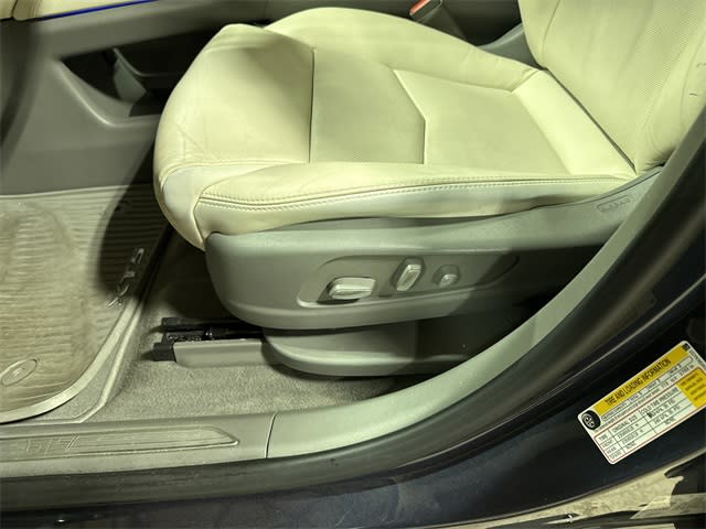 Thumbnail: 2019 Cadillac XT5 - 25