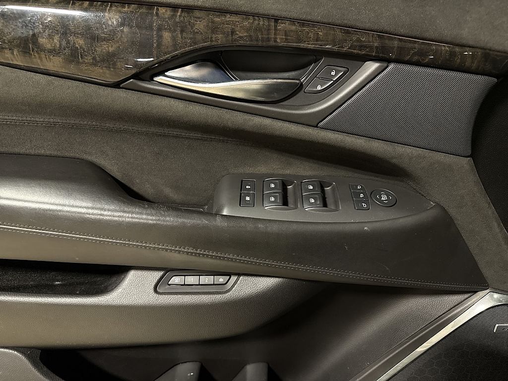 Thumbnail: 2016 Cadillac Escalade - 26